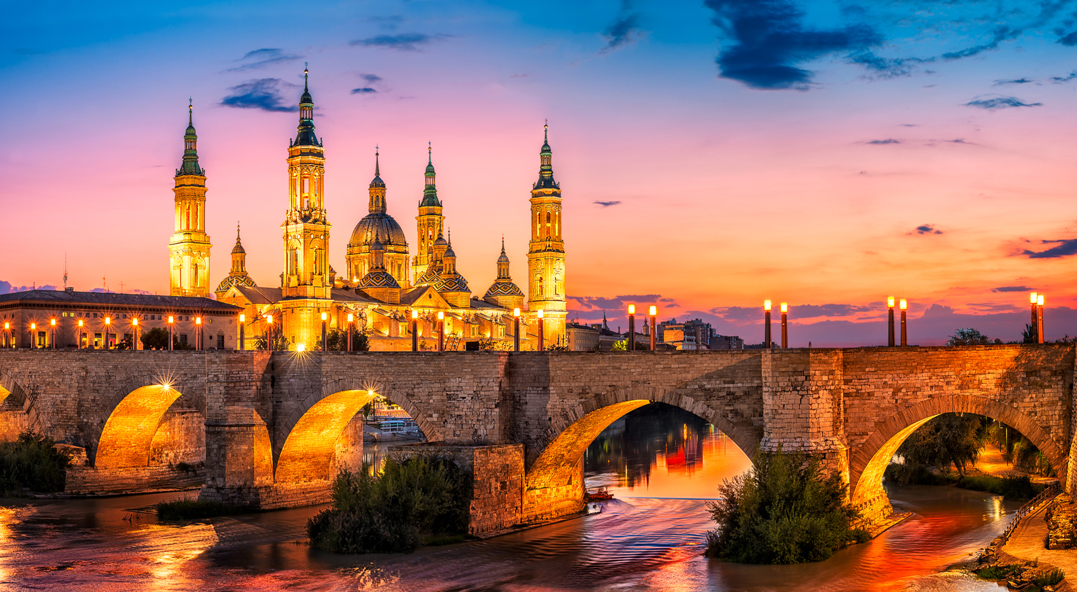 2018World___Spain_Bridge_at_the_temple_of_Nuestra_Siniora_del_Pilar__Zaragoza._Spain_123534_.jpg