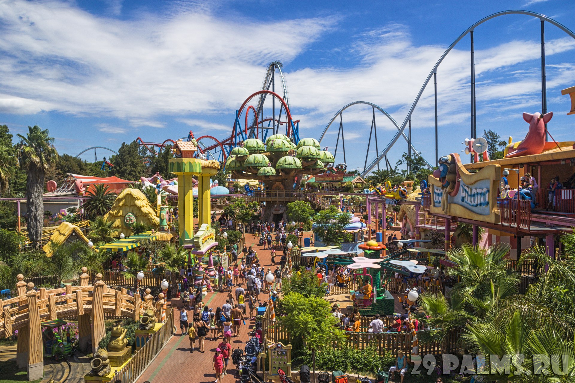001_Klub_puteshestviy_Pavla_Aksenova_Ispaniya_Park_razvlecheniy_Port_Aventura_Port_Aventura_theme_park_Salou_Spain_Foto_Kuzhilev_-_Depositphotos.jpg